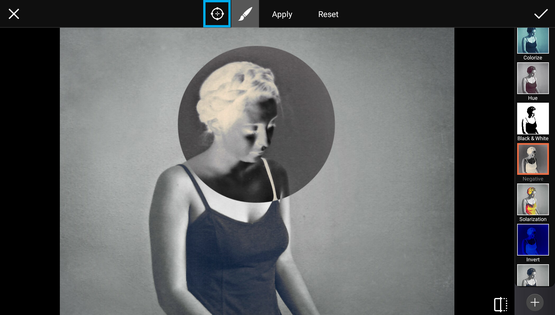 How to Apply the Negative Effect With PicsArt Create + Discover with